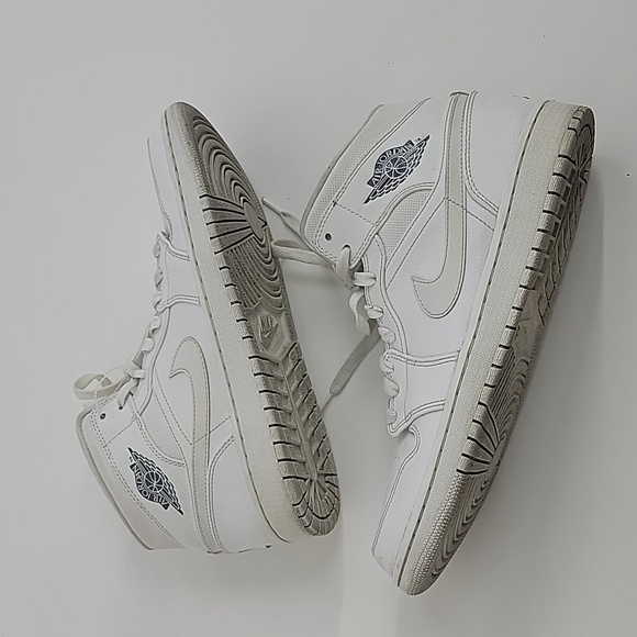 Air Jordan 1 mid retro white cool gray men's size 10